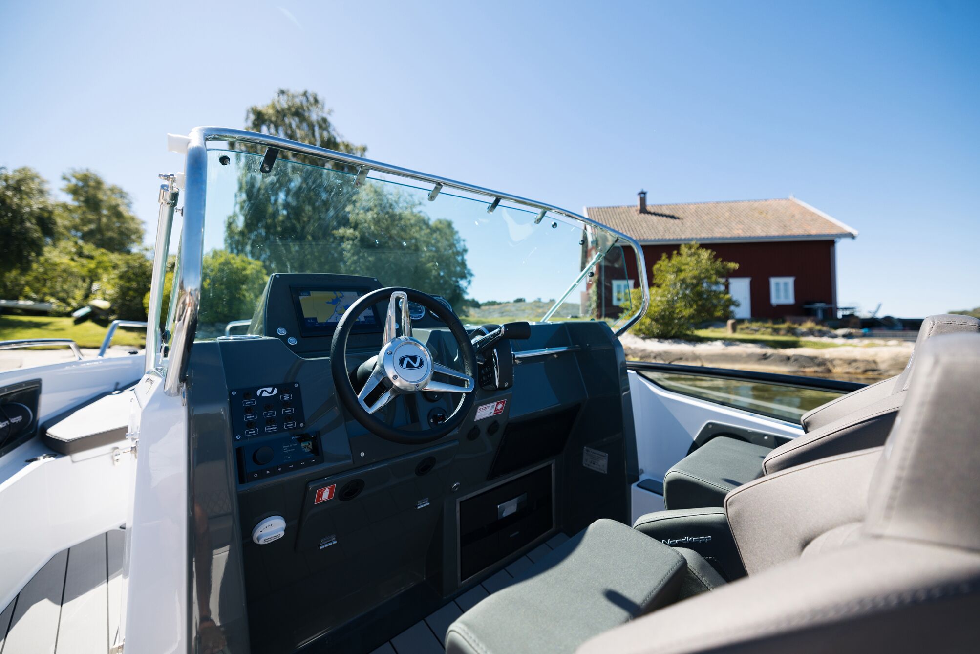 Nordkapp-Enduro-605-centre-console-boat-25