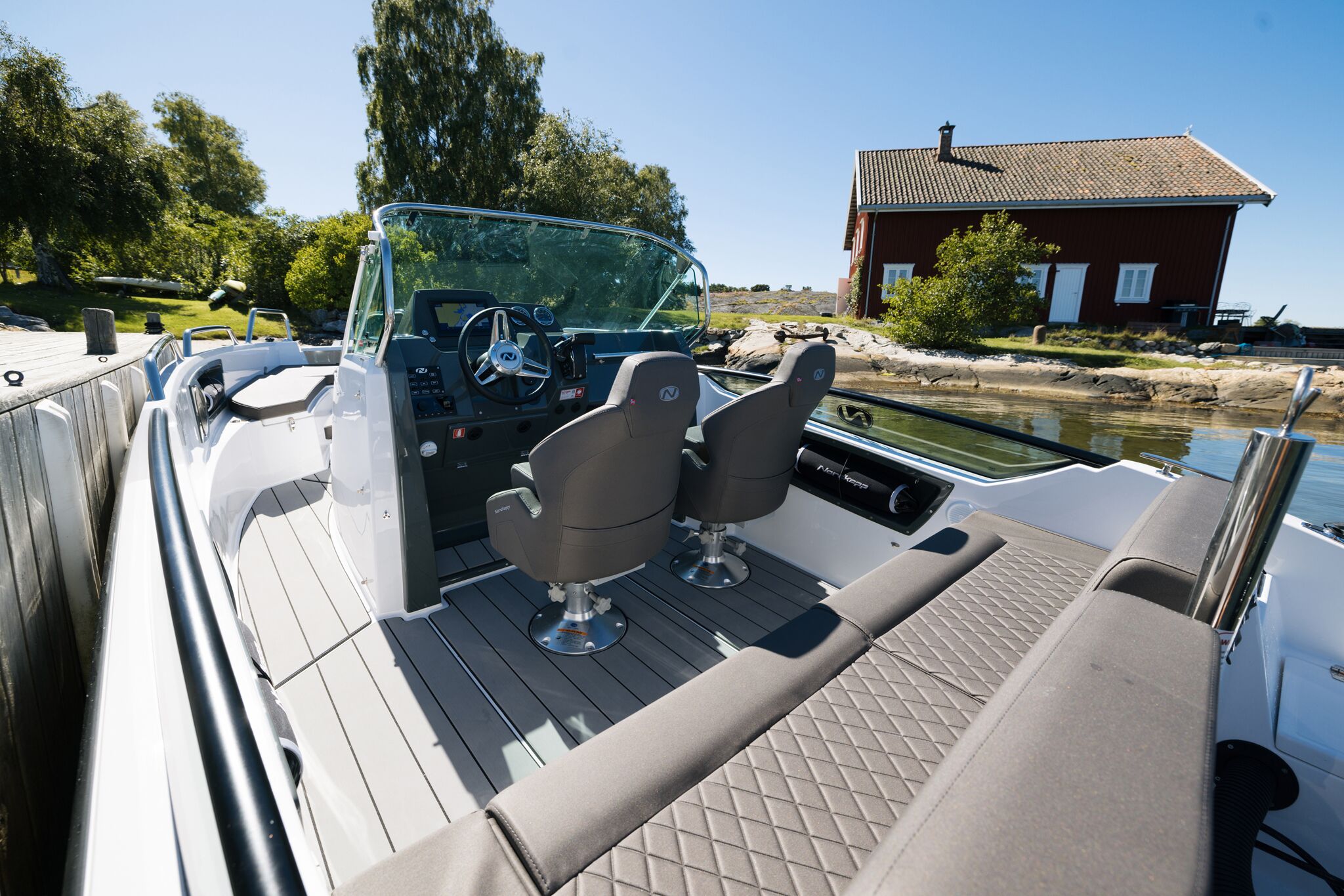 Nordkapp-Enduro-605-centre-console-boat-30